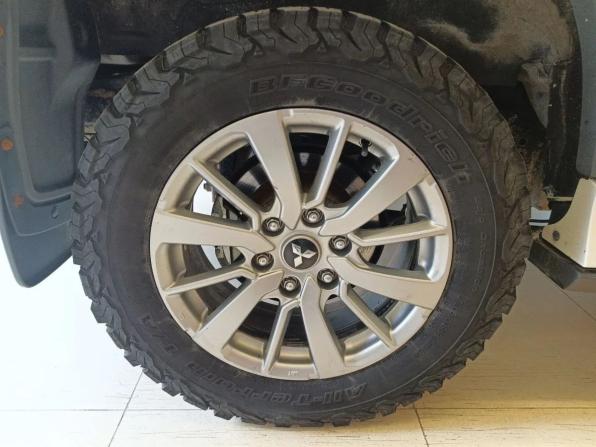 Mitsubishi Pajero Sport III с пробегом 2018 года, цена 2 050 000 рублей, 317210 км, внедорожник, Автокод Объявления