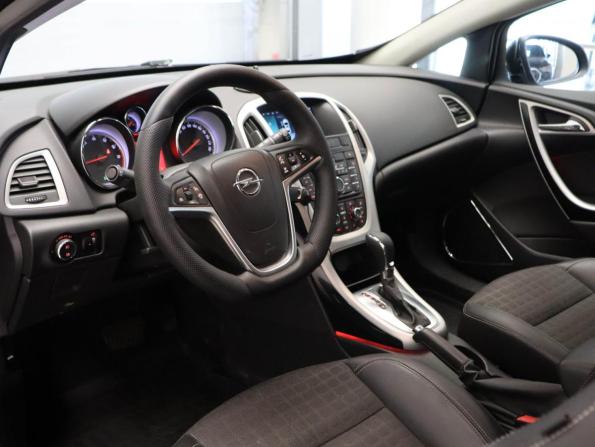 Opel Astra J Рестайлинг с пробегом 2012 года, цена 775 000 рублей, 195755 км, хэтчбек, Автокод Объявления