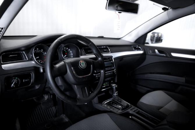 Skoda Superb II с пробегом 2012 года, цена 949 000 рублей, 250001 км, лифтбек, Автокод Объявления