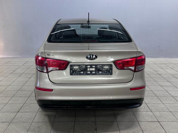 Kia Rio III Рестайлинг с пробегом 2015 года, цена 1 050 000 рублей, 124795 км, седан, Автокод Объявления