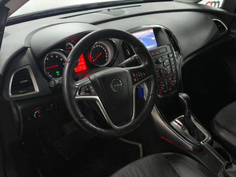 Opel Astra J Рестайлинг Санкт-Петербург  - изображение 10