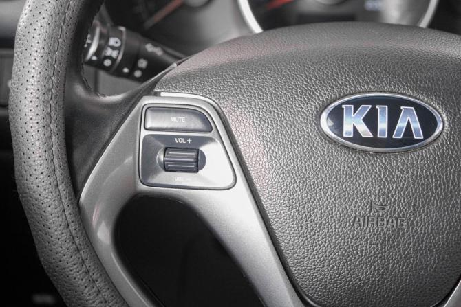 Kia Rio III Рестайлинг с пробегом 2016 года, цена 999 000 рублей, 137000 км, хэтчбек, Автокод Объявления