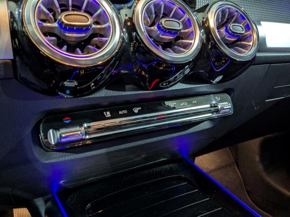 Mercedes-Benz GLB I (X247) с пробегом 2021 года, цена 3 650 000 рублей, 105344 км, внедорожник, Автокод Объявления