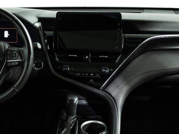 Toyota Camry VIII (XV70) Рестайлинг с пробегом 2023 года, цена 3 649 000 рублей, 20700 км, седан, Автокод Объявления