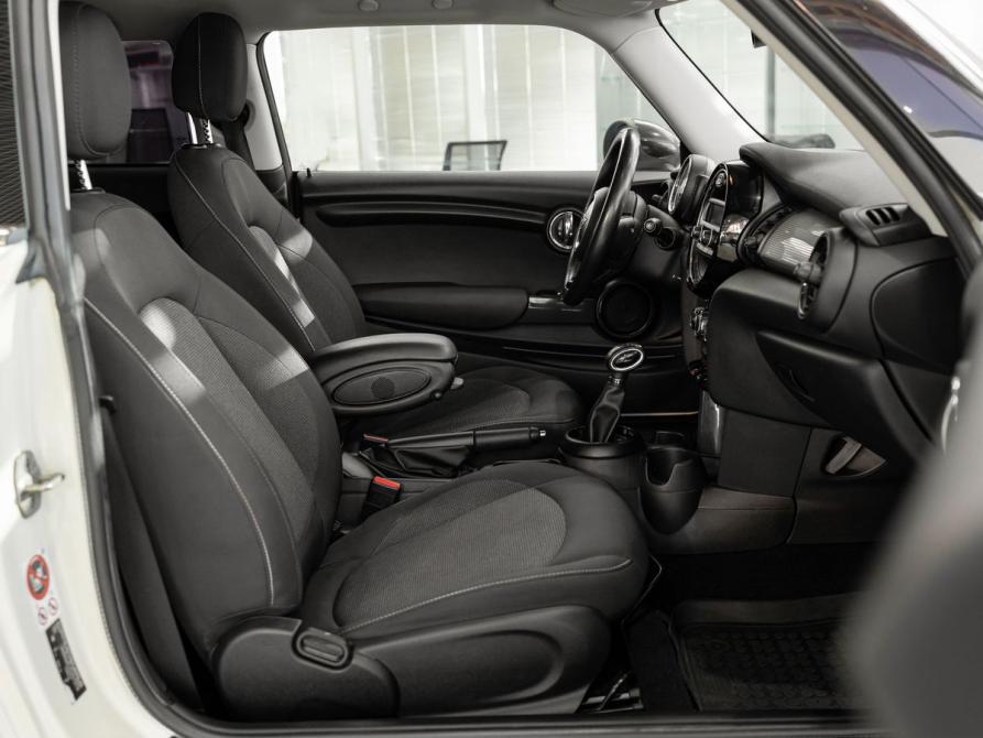 Mini Hatch III (F55/F56) Москва  - изображение 18