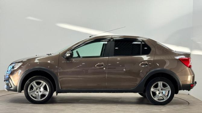 Renault Logan II Рестайлинг с пробегом 2021 года, цена 1 329 000 рублей, 51000 км, седан, Автокод Объявления