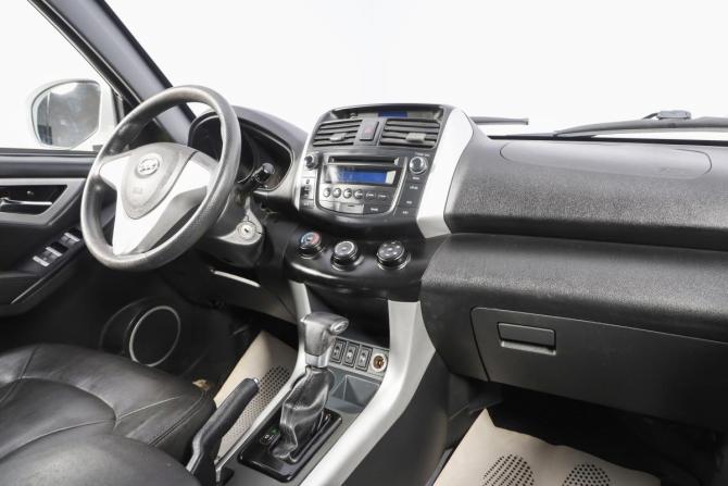 Lifan X60 I Рестайлинг с пробегом 2015 года, цена 889 000 рублей, 84000 км, внедорожник, Автокод Объявления