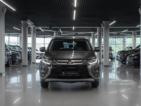 Mitsubishi Outlander III Рестайлинг 2 с пробегом 2016 года, цена 1 590 000 рублей, 215090 км, внедорожник, Автокод Объявления
