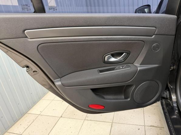 Renault Laguna III с пробегом 2008 года, цена 470 000 рублей, 390554 км, лифтбек, Автокод Объявления