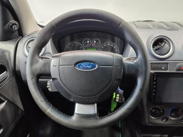 Ford Fusion I Рестайлинг с пробегом 2008 года, цена 384 000 рублей, 222000 км, хэтчбек, Автокод Объявления