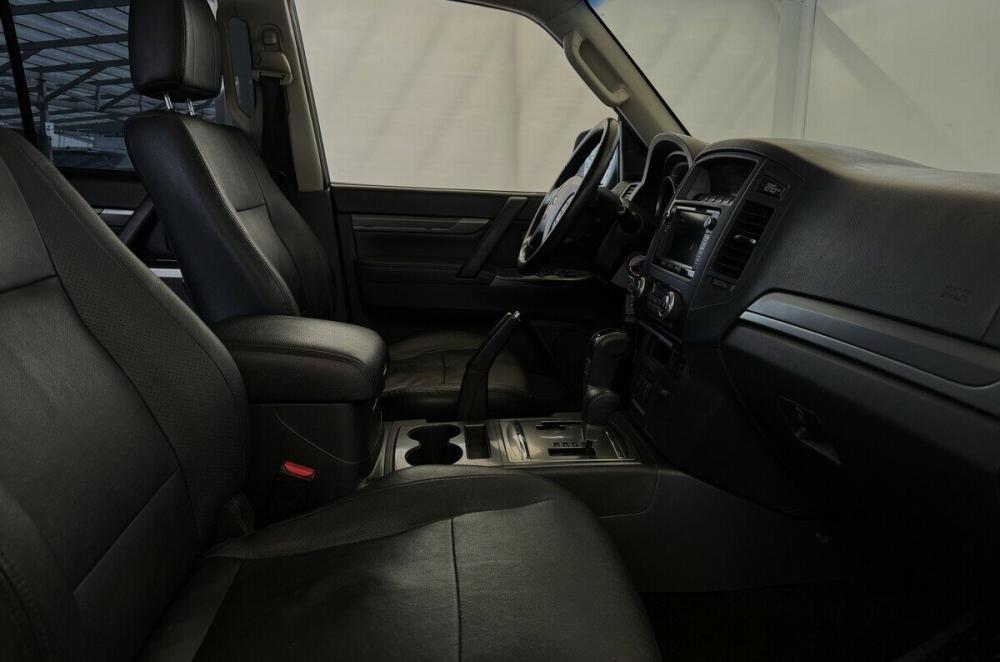 Mitsubishi Pajero IV Рестайлинг 1 Москва  - изображение 14