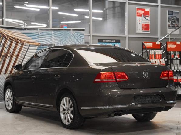 Volkswagen Passat B7 с пробегом 2012 года, цена 1 039 000 рублей, 172200 км, седан, Автокод Объявления
