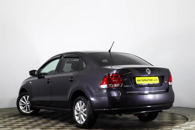 Volkswagen Polo V с пробегом 2015 года, цена 949 000 рублей, 203000 км, седан, Автокод Объявления