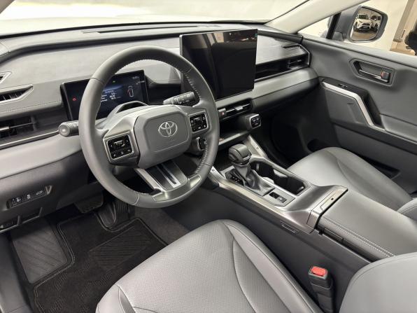 Toyota RAV4 VI (XA60) с пробегом 2026 года, цена 4 450 000 рублей, 8 км, внедорожник, Автокод Объявления