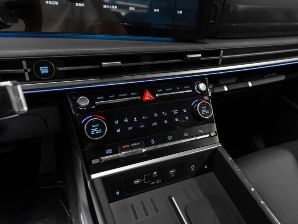 Hyundai Santa Fe V (MX5) с пробегом 2026 года, цена 5 430 000 рублей, 30 км, внедорожник, Автокод Объявления