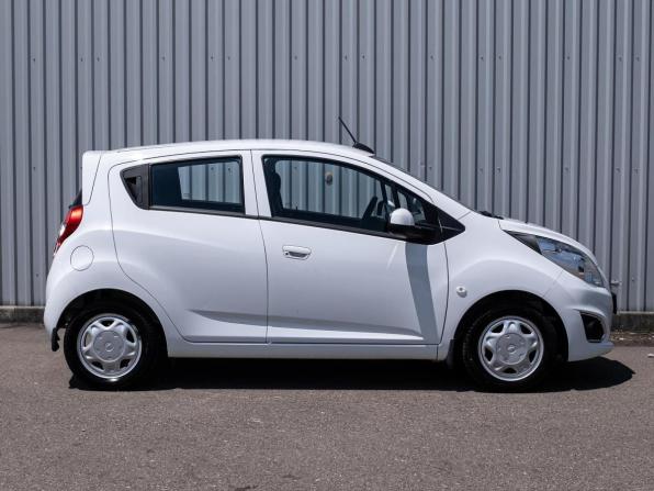 Chevrolet Spark III (M300) Рестайлинг с пробегом 2022 года, цена 1 339 000 рублей, 33017 км, хэтчбек, Автокод Объявления