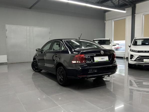 Volkswagen Polo V Рестайлинг с пробегом 2019 года, цена 1 065 000 рублей, 101521 км, седан, Автокод Объявления