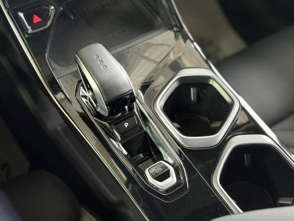 Geely Atlas II с пробегом 2024 года, цена 2 619 000 рублей, 67268 км, внедорожник, Автокод Объявления