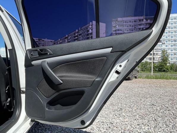 Skoda Octavia II (A5) Рестайлинг с пробегом 2013 года, цена 999 000 рублей, 233058 км, лифтбек, Автокод Объявления