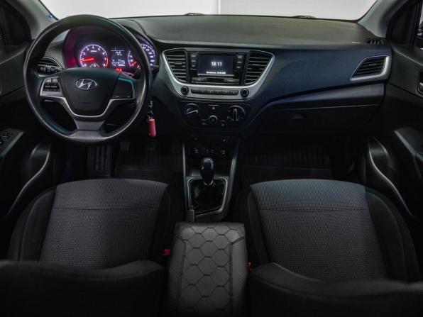 Hyundai Solaris II с пробегом 2018 года, цена 1 369 000 рублей, 86345 км, седан, Автокод Объявления