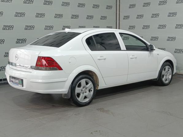 Opel Astra H Рестайлинг с пробегом 2013 года, цена 675 000 рублей, 147529 км, седан, Автокод Объявления