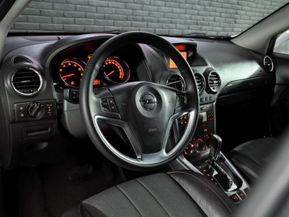 Opel Antara I Рестайлинг с пробегом 2013 года, цена 1 300 000 рублей, 177405 км, внедорожник, Автокод Объявления