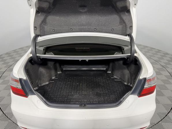 Toyota Camry VII (XV50) Рестайлинг с пробегом 2015 года, цена 1 900 000 рублей, 182000 км, седан, Автокод Объявления
