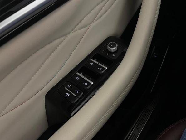 Geely Monjaro I с пробегом 2023 года, цена 3 299 000 рублей, 30667 км, внедорожник, Автокод Объявления