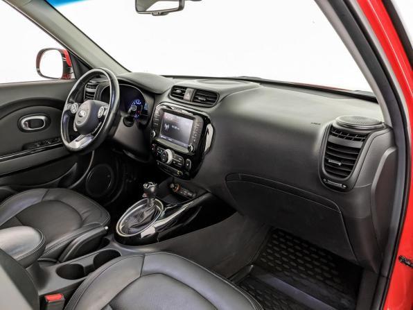 Kia Soul II Рестайлинг с пробегом 2019 года, цена 1 740 000 рублей, 96181 км, хэтчбек, Автокод Объявления