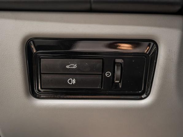 Jaguar XJ IV (X351) с пробегом 2013 года, цена 2 500 000 рублей, 96694 км, седан, Автокод Объявления