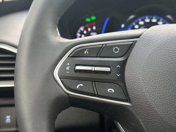 Hyundai Santa Fe IV с пробегом 2019 года, цена 3 800 000 рублей, 14124 км, внедорожник, Автокод Объявления
