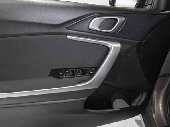Kia Ceed III с пробегом 2019 года, цена 1 645 000 рублей, 146675 км, хэтчбек, Автокод Объявления