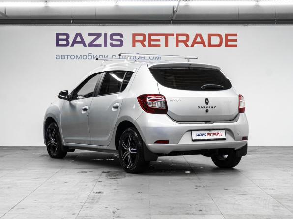 Renault Sandero II с пробегом 2015 года, цена 600 000 рублей, 217798 км, хэтчбек, Автокод Объявления