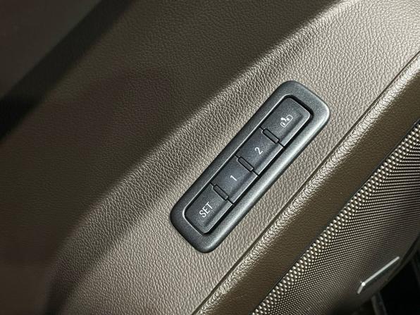 Chevrolet Tahoe IV с пробегом 2015 года, цена 3 490 000 рублей, 216465 км, внедорожник, Автокод Объявления