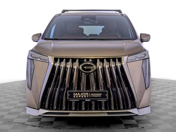GAC M8 с пробегом 2024 года, цена 4 195 000 рублей, 60681 км, минивэн, Автокод Объявления