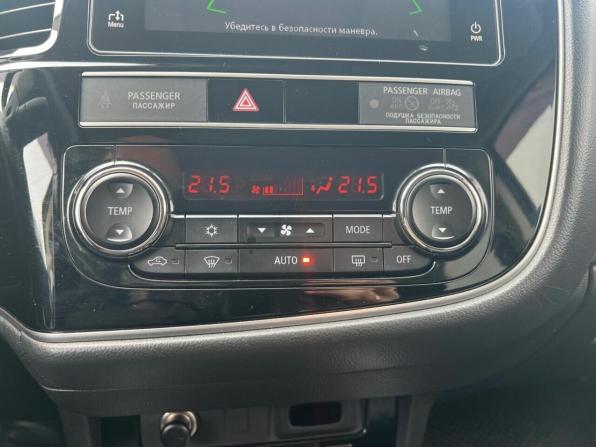 Mitsubishi Outlander III Рестайлинг 3 с пробегом 2019 года, цена 2 397 000 рублей, 70757 км, внедорожник, Автокод Объявления