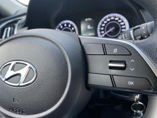 Hyundai Creta II с пробегом 2022 года, цена 1 800 000 рублей, 97006 км, внедорожник, Автокод Объявления