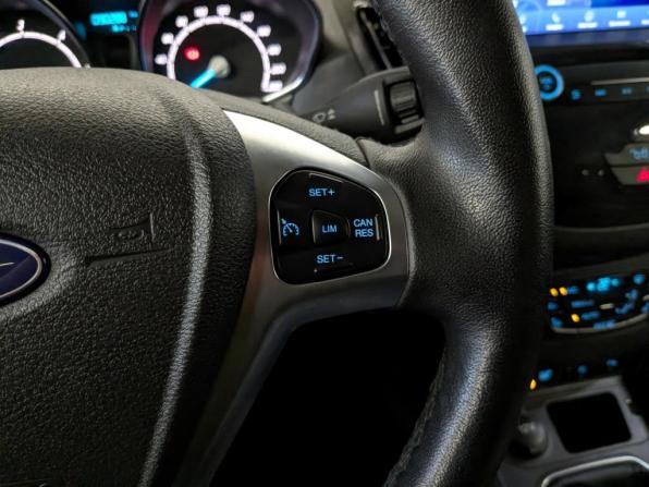 Ford Tourneo Courier I Рестайлинг с пробегом 2021 года, цена 2 220 000 рублей, 90288 км, компактвэн, Автокод Объявления