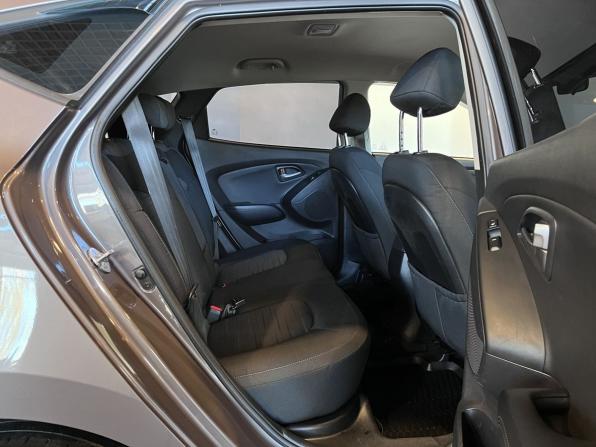 Hyundai ix35 I Рестайлинг с пробегом 2015 года, цена 1 400 000 рублей, 133147 км, внедорожник, Автокод Объявления