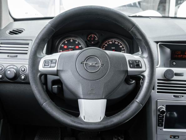 Opel Astra H Рестайлинг с пробегом 2011 года, цена 448 000 рублей, 318920 км, хэтчбек, Автокод Объявления