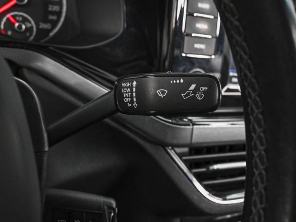 Volkswagen Polo VI с пробегом 2021 года, цена 1 450 111 рублей, 237193 км, лифтбек, Автокод Объявления
