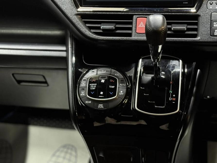 Toyota Noah III (R80) Рестайлинг Красноярск  - изображение 19