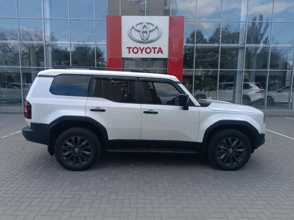 Toyota Land Cruiser Prado 250 Series с пробегом 2024 года, цена 10 900 000 рублей, 15616 км, внедорожник, Автокод Объявления