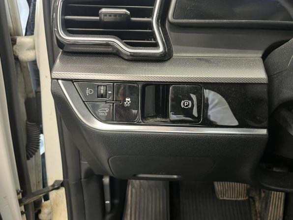 Kia Sportage V с пробегом 2022 года, цена 3 445 600 рублей, 128128 км, внедорожник, Автокод Объявления