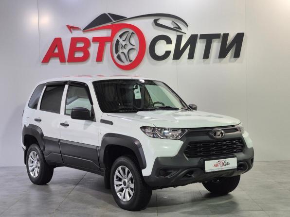 Lada (ВАЗ) Niva Travel I с пробегом 2024 года, цена 1 131 000 рублей, 11600 км, внедорожник, Автокод Объявления