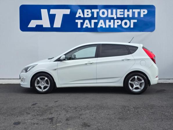 Hyundai Solaris I Рестайлинг с пробегом 2015 года, цена 999 000 рублей, 143310 км, хэтчбек, Автокод Объявления