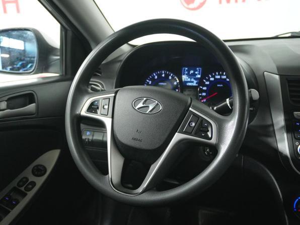 Hyundai Solaris I Рестайлинг с пробегом 2015 года, цена 1 050 000 рублей, 125058 км, седан, Автокод Объявления