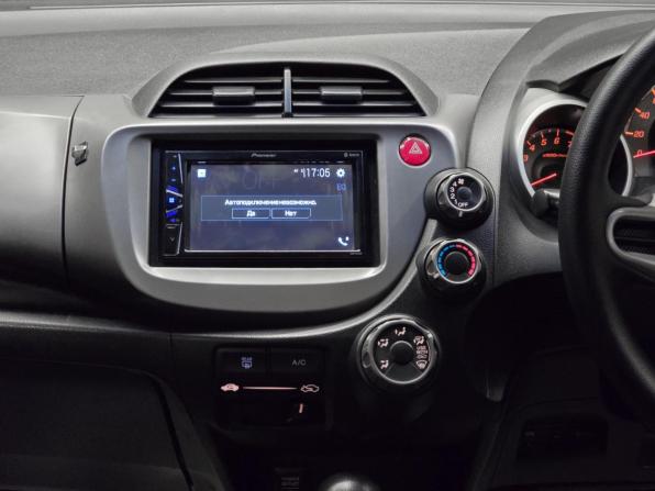 Honda Fit II с пробегом 2010 года, цена 799 000 рублей, 143000 км, хэтчбек, Автокод Объявления