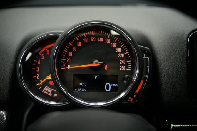 Mini Countryman II с пробегом 2019 года, цена 2 995 000 рублей, 76900 км, внедорожник, Автокод Объявления