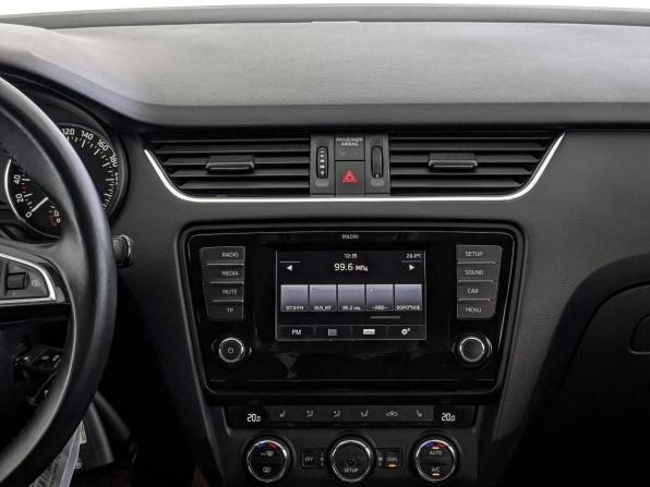 Skoda Octavia III (A7) с пробегом 2013 года, цена 1 395 000 рублей, 115350 км, лифтбек, Автокод Объявления